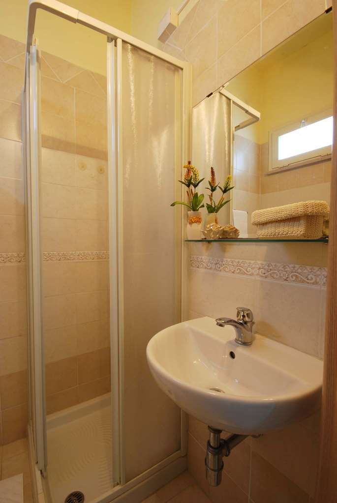 Hotel Caggiari Senigallia Zimmer foto